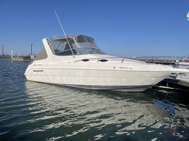 2000 WELLCRAFT 2600 Martinique  for sale at True North Yacht Sales & Service